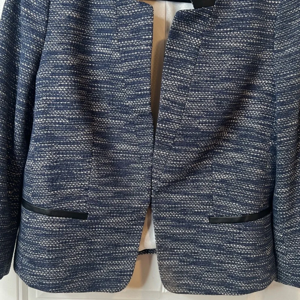 Ann Taylor stylish navy